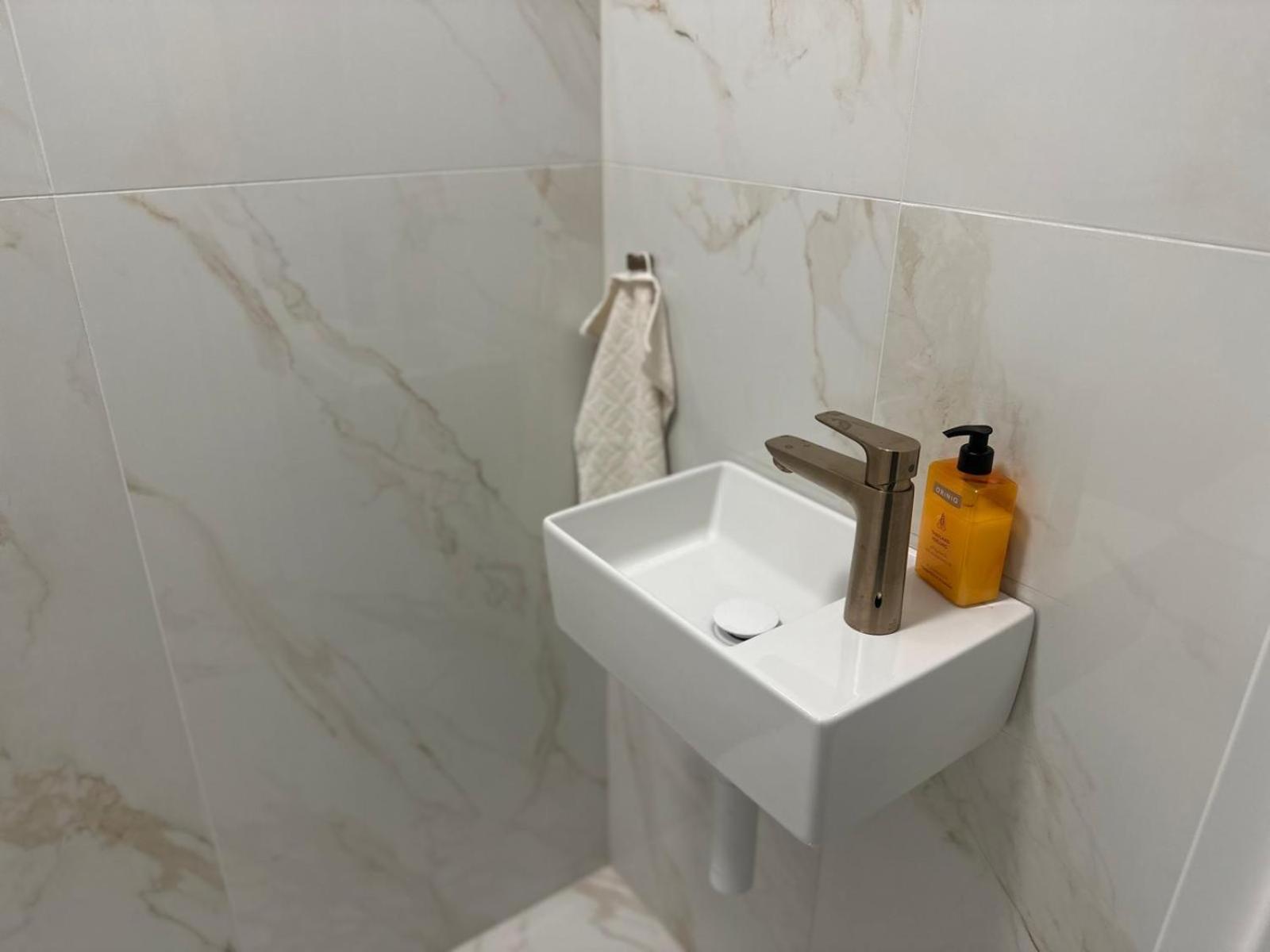 Luxury Apartment - Astro Dunajská Streda Eksteriør bilde